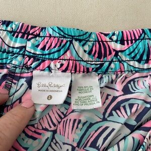 Lilly Pulitzer shorts size Large